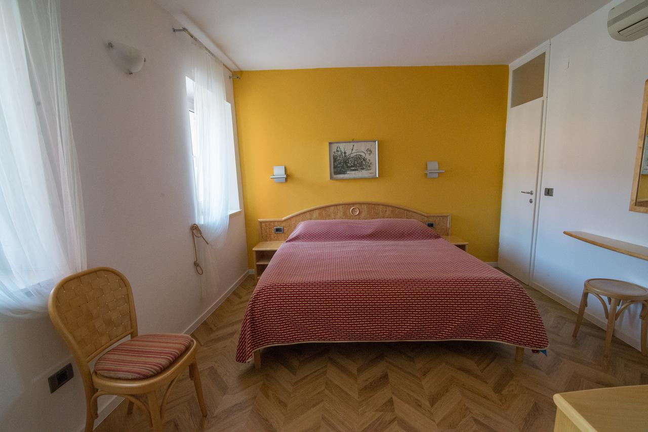 Bed&Breakfast Saturn Veli Lošinj Zewnętrze zdjęcie
